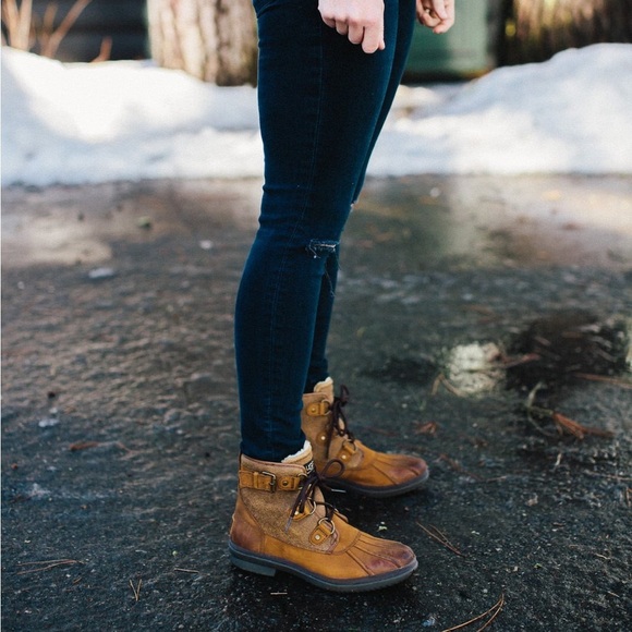 Ugg Tan Leather Cecile Fleece Lined Waterproof Lace Up Duck Boots Size 6 - Picture 2 of 15